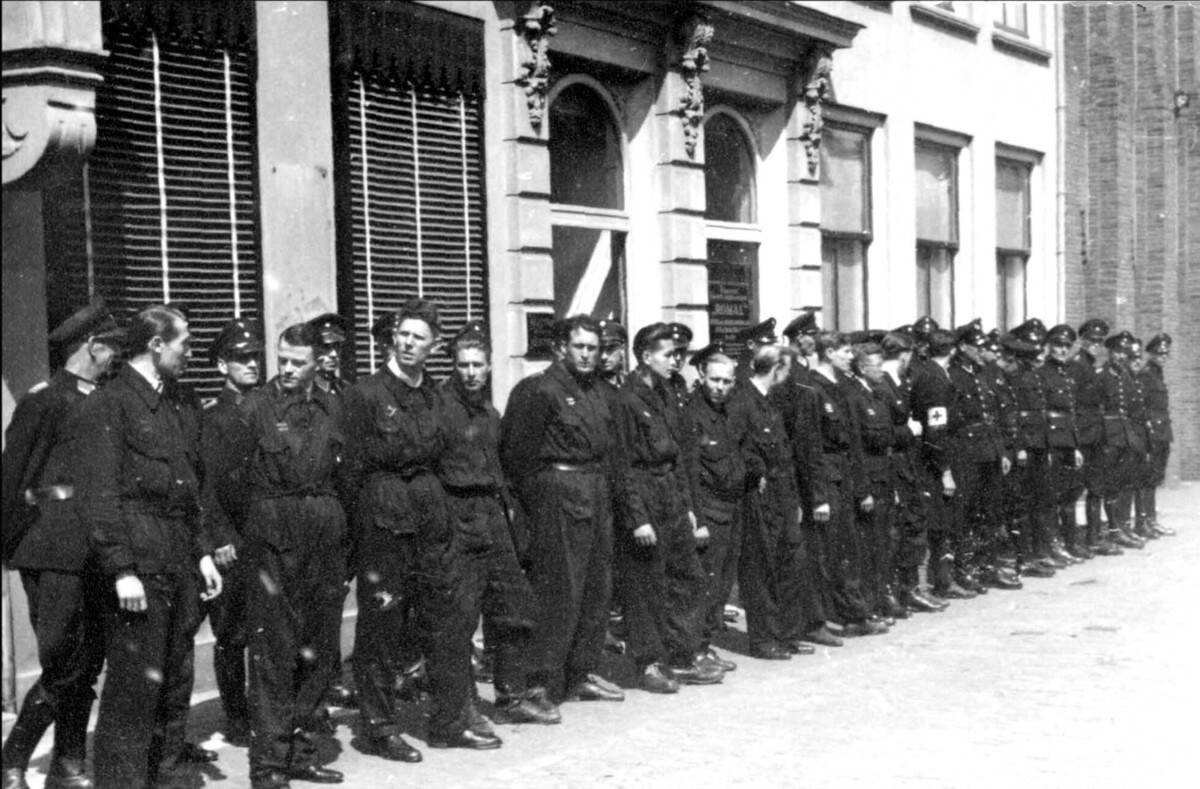 De Plompetorengracht op 9 mei 1945. Foto: HUA