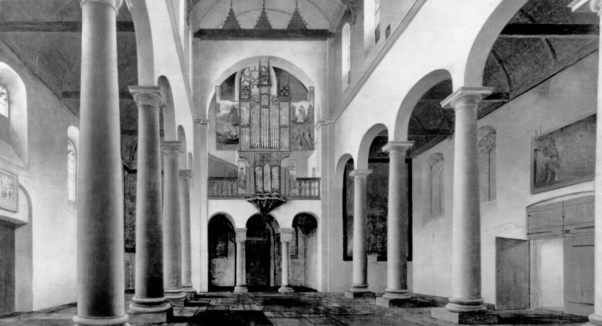 Reproductiescan van schip Pieterskerk geschilderd door Saenredam in 1644. Het origineel is in bezit museum Boymans-Van Beuningen