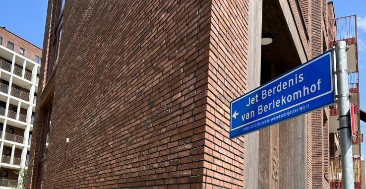 Buurt De Nieuwe Defensie krijgt borden met uitleg straatnamen